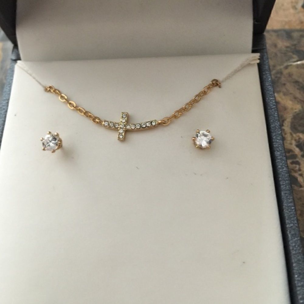 🎉Last deal🎉CBC earrings with necklace Set